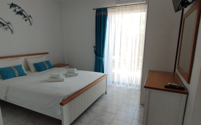 ILIOPOULOS Apartments