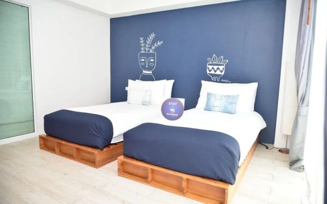 Stay at Streetgoose Huay Kaew
