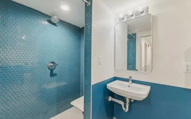 Meco Hotel - Hostel