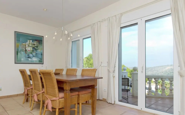 Villa with private swimming pool fantastic views of the golf complex of Denia