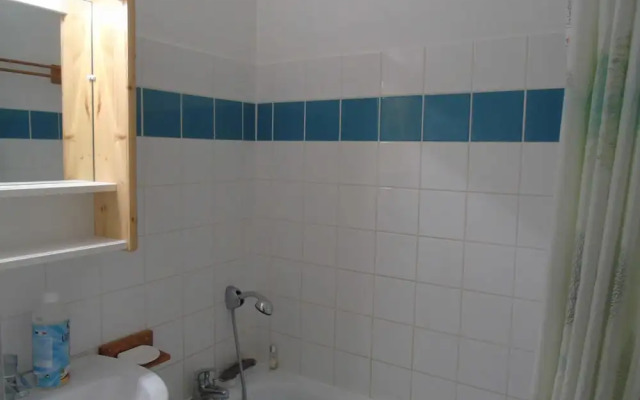 Lou Services Apartment CB70 LSI 001