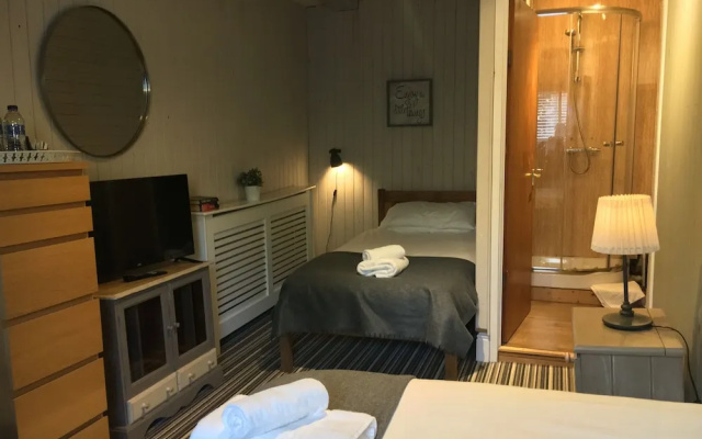 Bear With Rooms