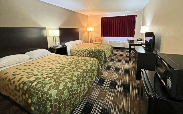 Econo Lodge Wausau - Rothschild