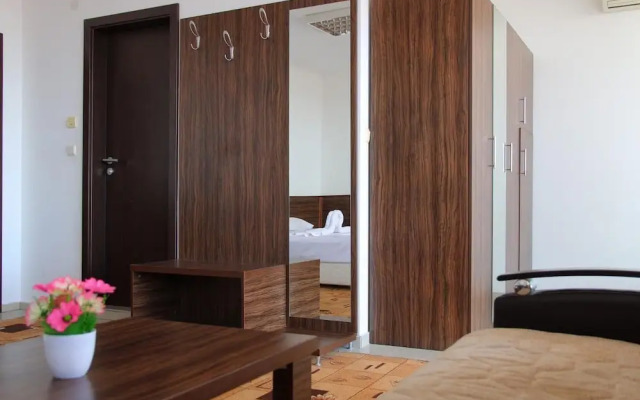 Hostel Coral City