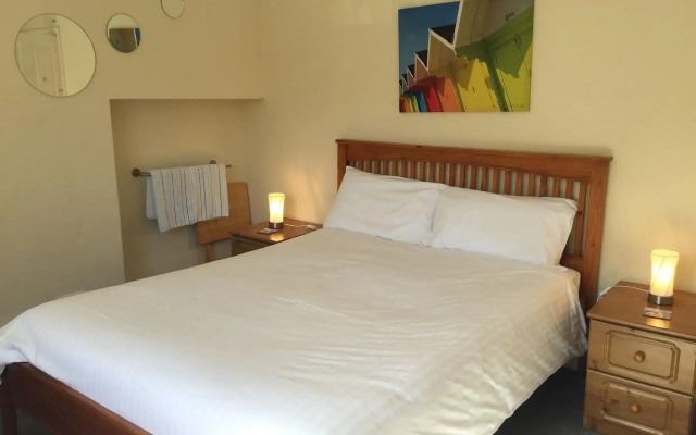 Barbican Reach Guest House