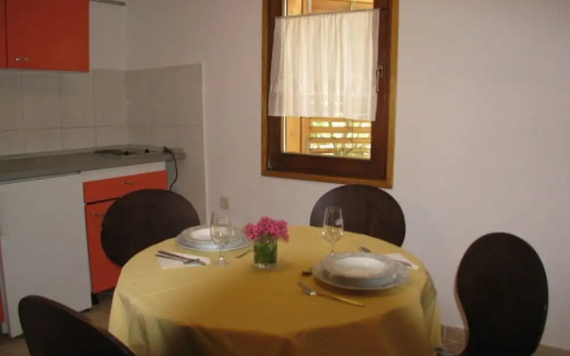 Simplistic Apartment in Jezera With Garden