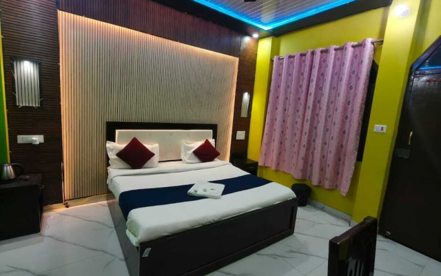 Hotel Arya Kulam Palace