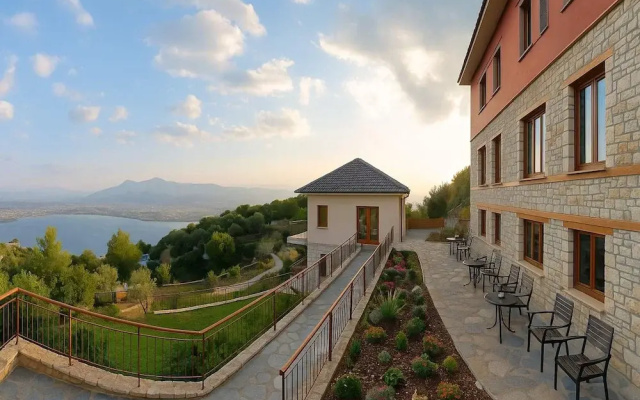 Arktos Hotel Double Room With Mountain View