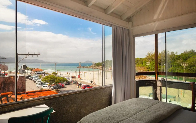 Sea Wolf Surf Club - Hostel