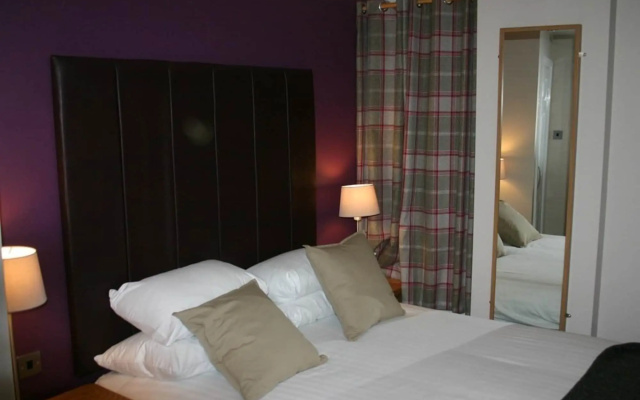 Station Hotel