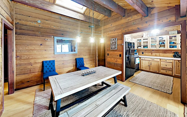 Robin - 4 Br Cabin
