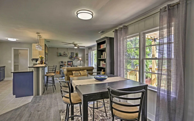 Family-friendly Escape ~ 6 Mi to City Center!