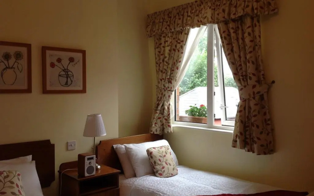 Roseleigh House