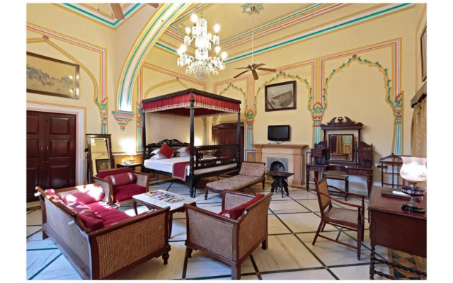 Narain Niwas Palace