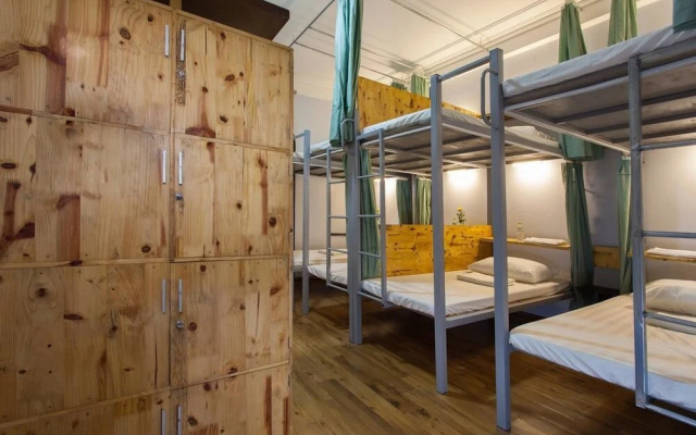 Backpacker Hanoi Hostel