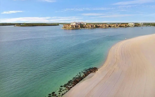 Hideaway Beach Penthouse 0 Beachfront, Gated Community, And Luxurious! 3 Bedroom Home by RedAwning