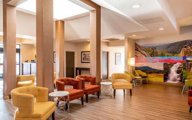 Clarion Pointe Harrisonburg