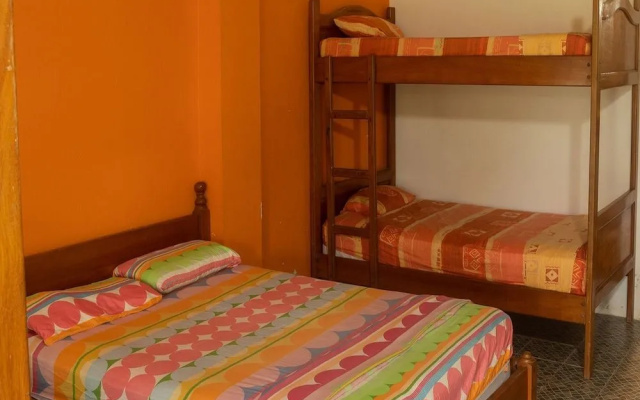 Puerto Quito Lodge By Dot Light