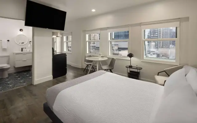 Reside Seattle Downtown, a Wyndham Residence