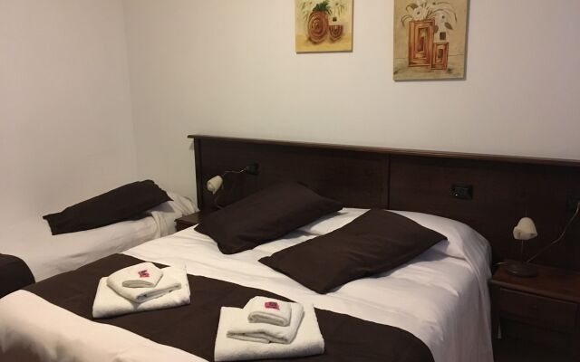 Отель Bed and Breakfast Giardini di Marzo Лечче комната для гостей