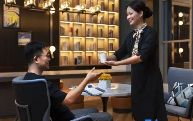 Yasfeir Hotel (Wuzhou South High-speed Railway Station, Canghai Lake, Fozidian Branch)