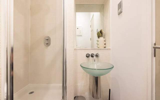 The Camberwell Loft - Captivating 2BDR Flat