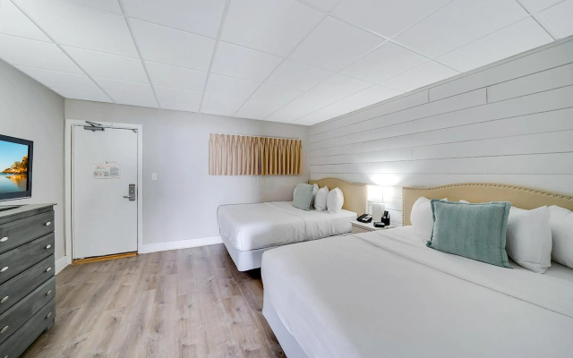 Montreal Beach Resort