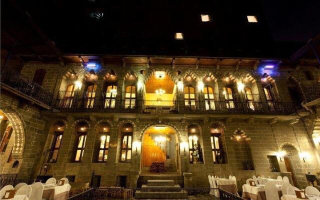 The Green Park Hotel Diyarbakir Турция, Диярбакыр - отзывы, цены и фото номеров - забронировать отель The Green Park Hotel Diyarbakir онлайн вид на фасад