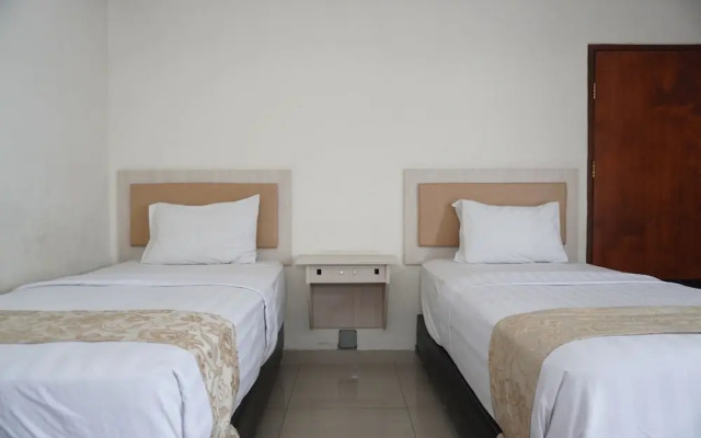 Siantar Hotel Parapat