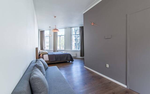 Отель Amazing Centrally Located B&B Нидерланды, Амстердам - отзывы, цены и фото номеров - забронировать отель Amazing Centrally Located B&B онлайн комната для гостей
