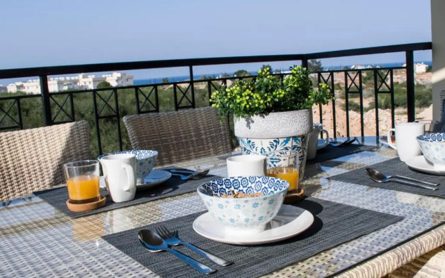 New Beautiful Sea View 2 Bdrm Flat With Pool!