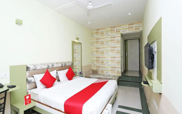 CAPITAL O 16472 Hotel Shree Balram International