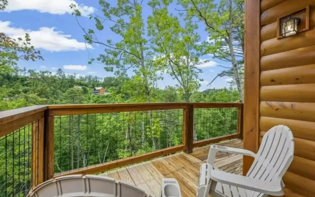 Smoky Top Cabin