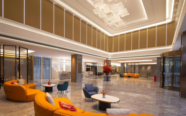 Ramada Plaza by Wyndham Ezhou Binjiang