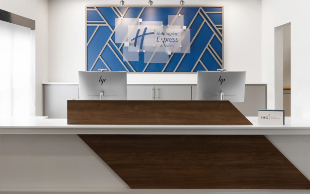 Holiday Inn Express & Suites Wyomissing by IHG