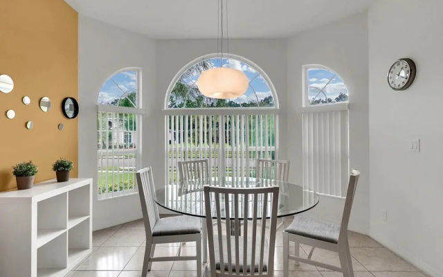 Crystal Cove 4727