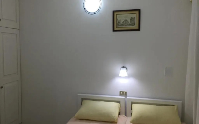 Mini-Studio With Free Private Beach