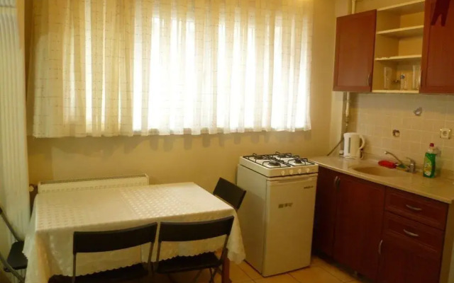 Ekim Apartments
