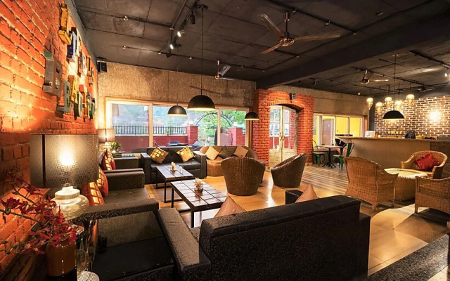 Nirvana Lodge & Lounge A Boutique Hotel