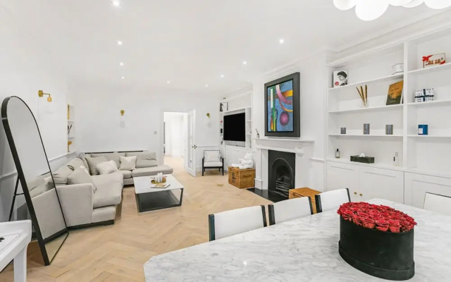 Knightsbridge 3-bed Next To Harrods With Patio