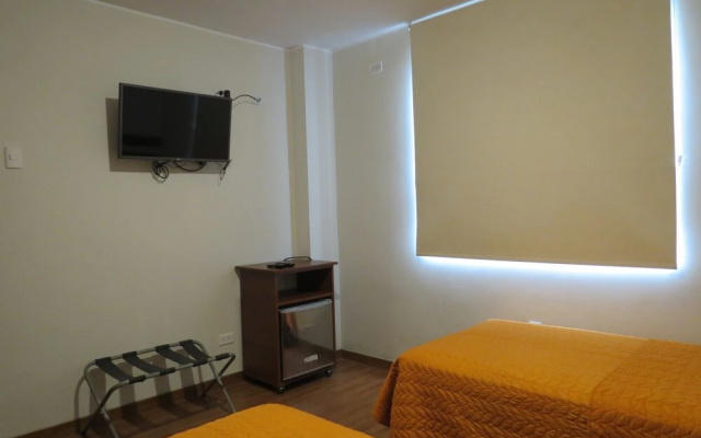 Miraflores Inn
