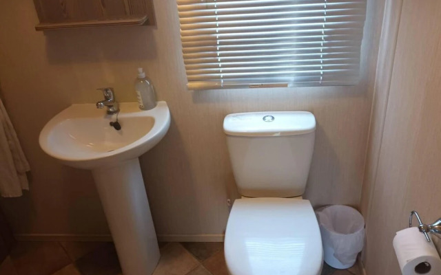 3 bed Static 12ft Caravan Home From Home Somerset