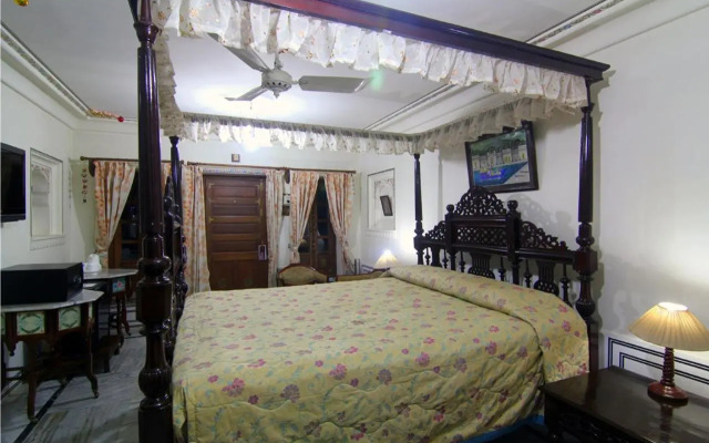 Hotel Pushkar Palace