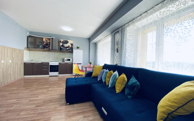 InnHome Apartments (ИннХоум) на проспекте Свердловский