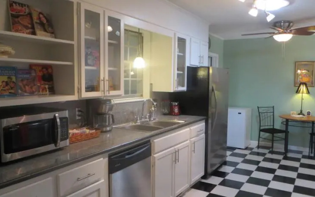 Cozy Home Guest House