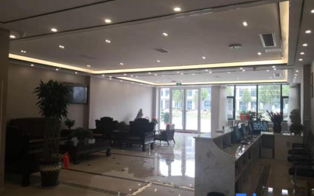 Zaozhuang Yuejia Business Hotel