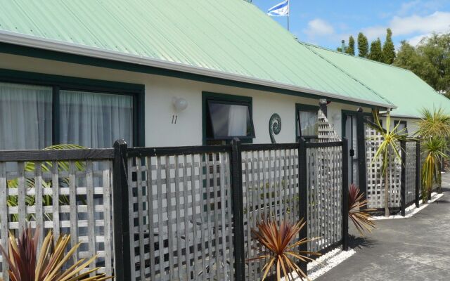 Отель Cheviot Park Motor Lodge вид на фасад