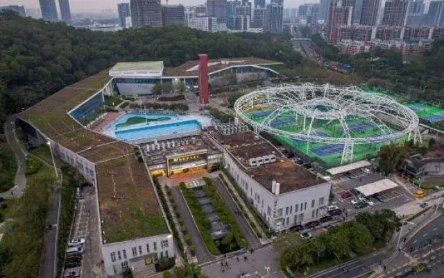 New Runhua Hotel (Shenzhen Guangming Station Hongqiao Park Subway Station)