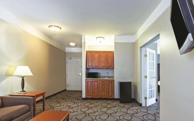 La Quinta Inn & Suites by Wyndham Granbury