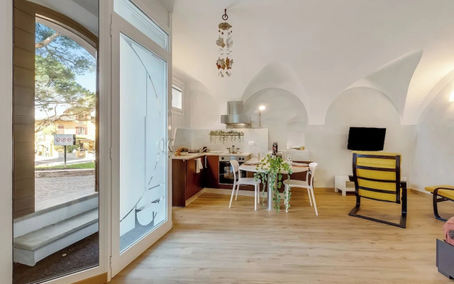 Lory-cosy Gardone Old Town&vittoriale